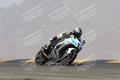 media/Mar-28-2022-Superbike Trackdays (Mon) [[b8603d0f67]]/Advanced Group (1pm-130pm)/Turn 9/